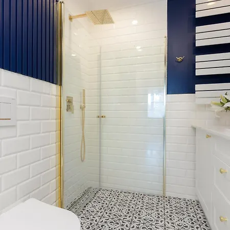 In The Centre Of By Renters * Varšava